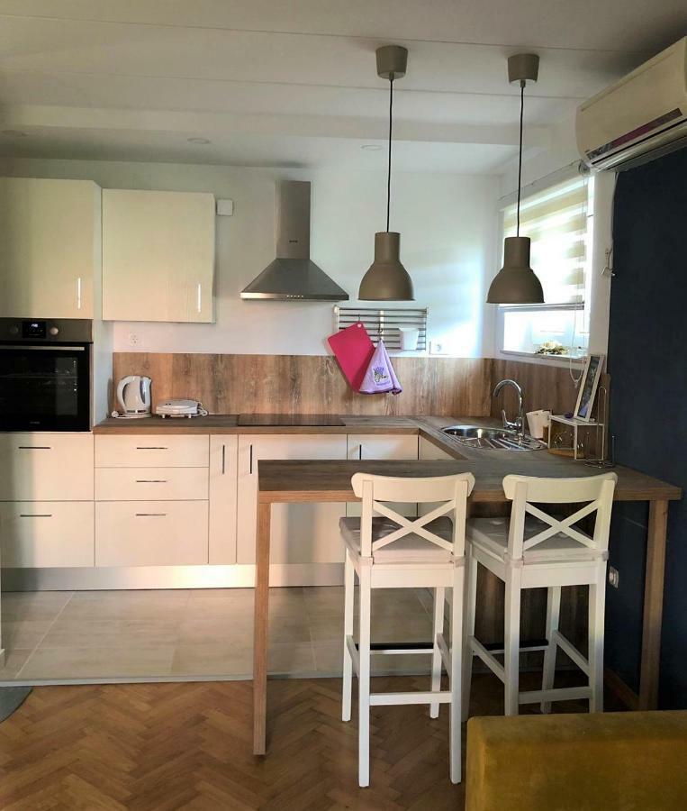 Apartman Gloria Apartment Mali Losinj Exterior photo